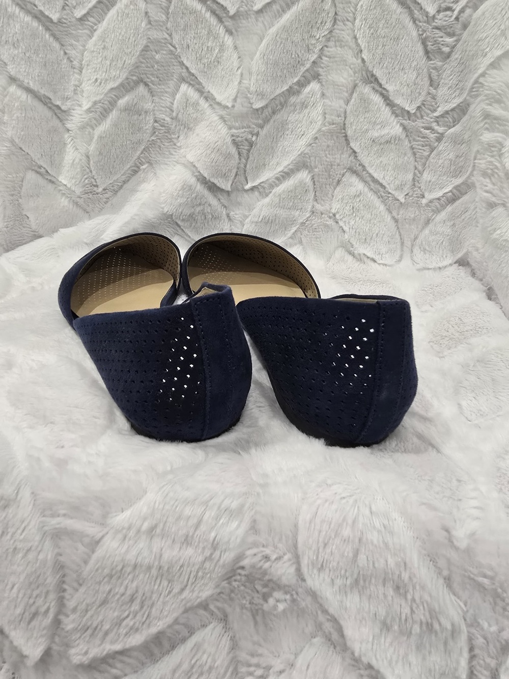 Franco Sarto Navy Perforated D'Orsay Pointed Flats Size 9.5M - Picture 5 of 5
